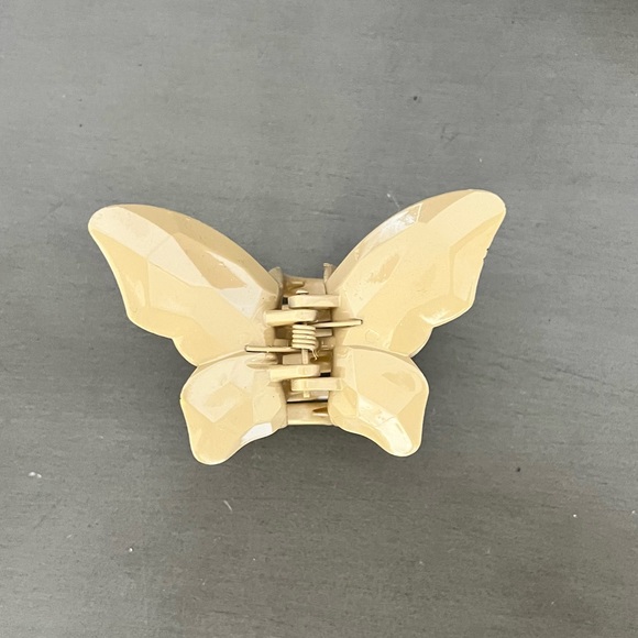 Taupe Tan Neutral Butterfly Monarch Medium Size 3.25" Lobster Claw Hair Clip - Picture 1 of 3